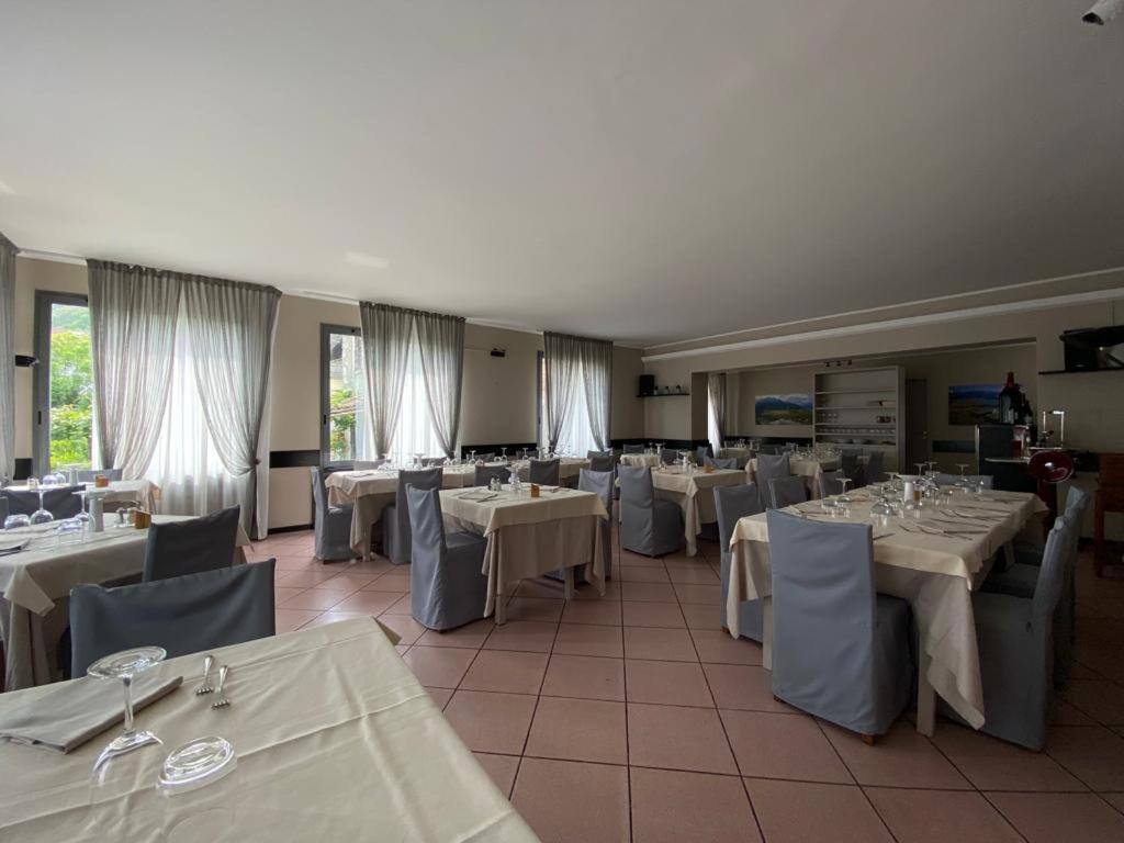 Albergo Del Mera-Ristorante Da Lui 索里科 外观 照片
